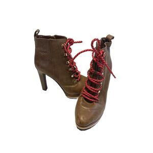Gianni Bini Tondria Brown Leather Heeled Hiker Boots Red Laces Women’s Size 8.5